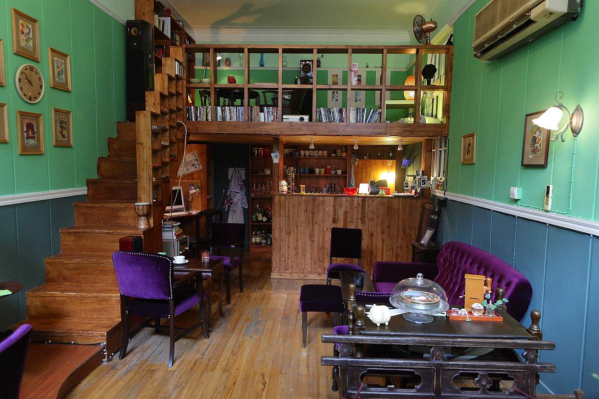 ***_***2011年<strong>8</strong>月9日,上海复兴中路,个性咖啡吧--greenroom.