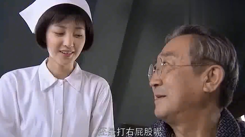 女子假扮护士给汉奸打针,汉奸笑眯眯配合,结果一针下去直接毙命