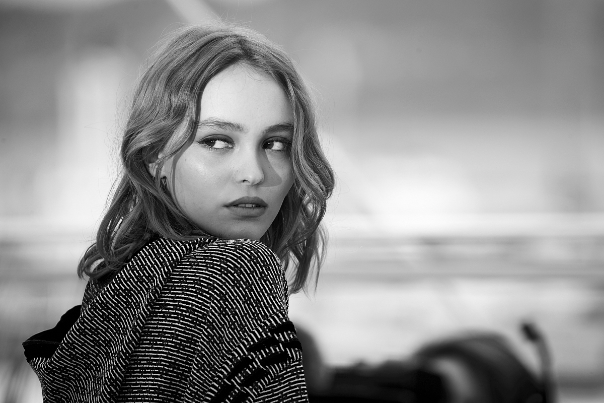 69届戛纳电影节:5月12日特殊视角黑白照片.***_***cannes, france - m