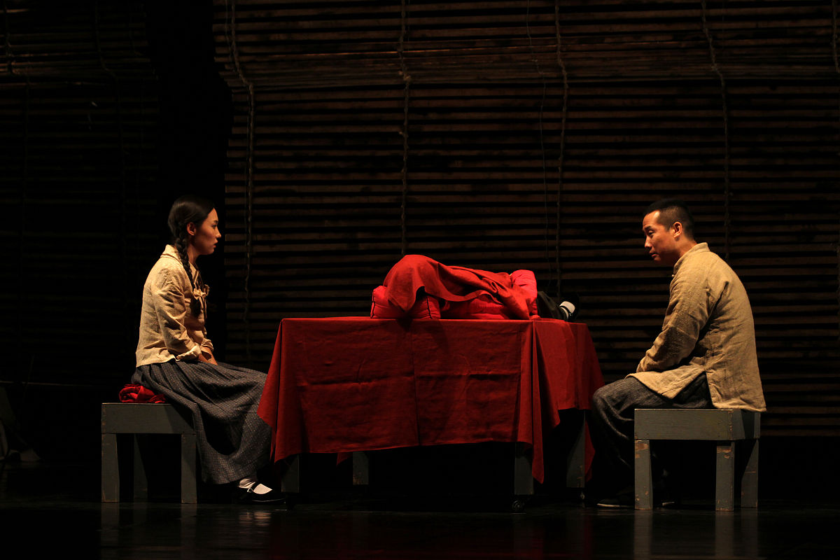 对话剧的100字评价