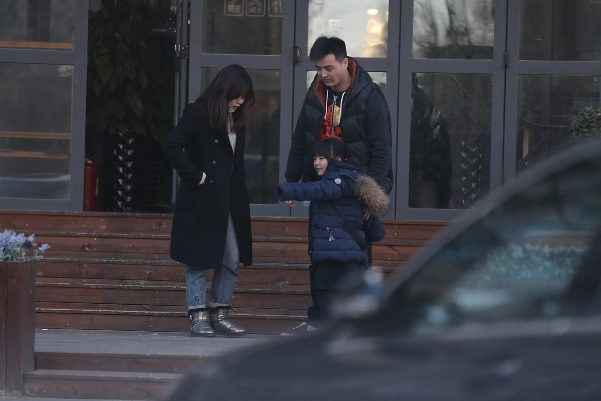 写一个有关分手的曲折复杂故事