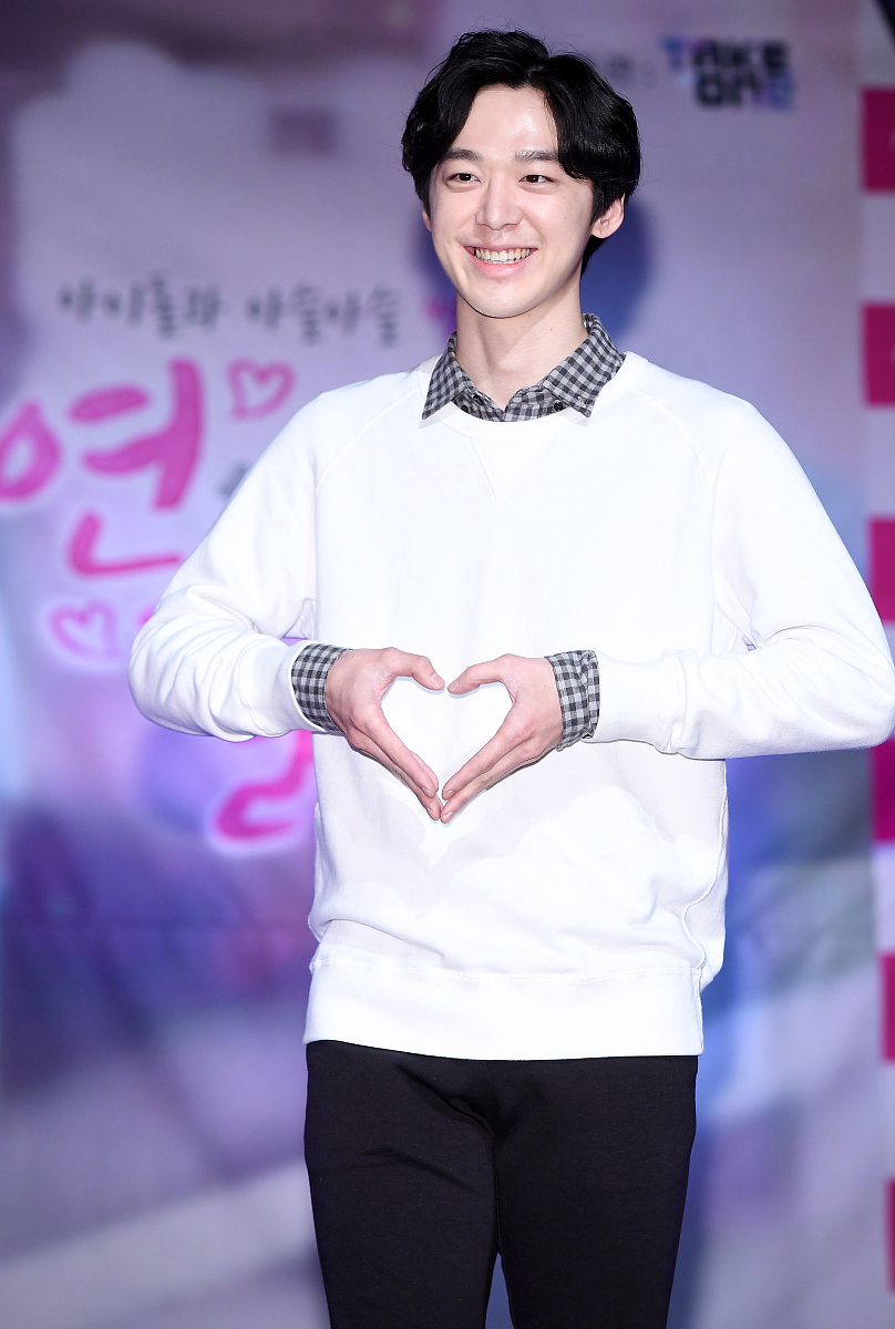 《志穂》的出现：校园恋爱游戏中的阴谋与扭曲