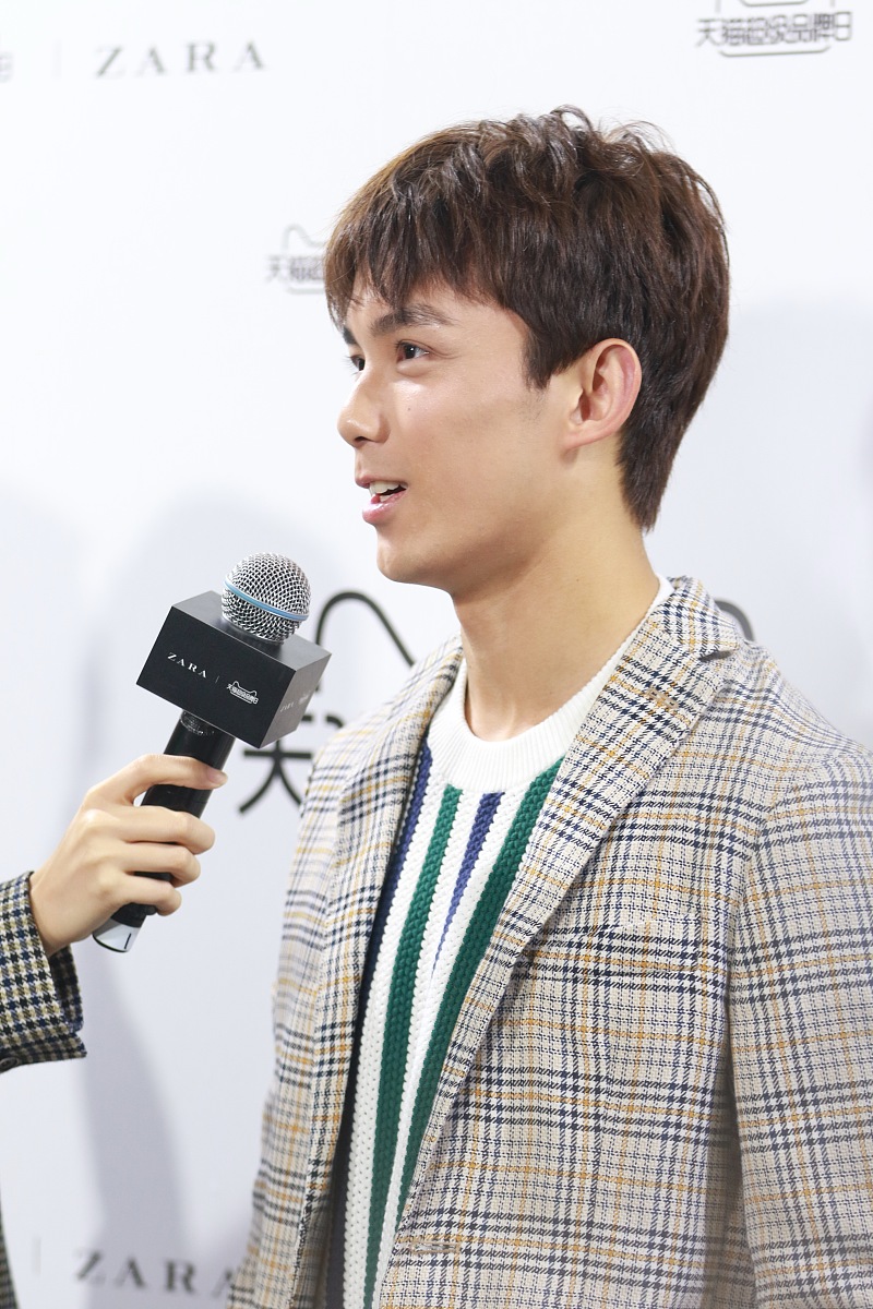 军训个人总结300字 - 团队合作、坚持和自律