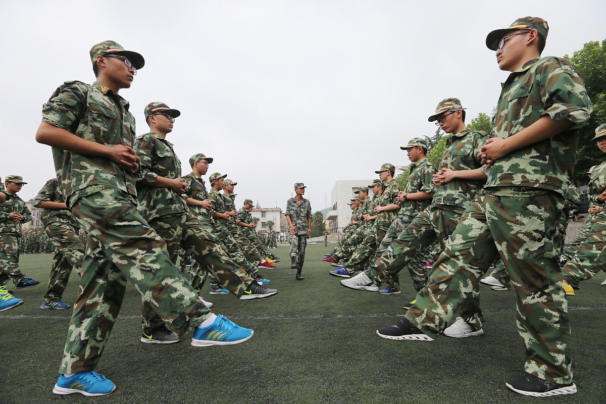 今天有一个机会去方阵营我抓住了这个机会虽然训练很累但它让我成长了很多军训心得