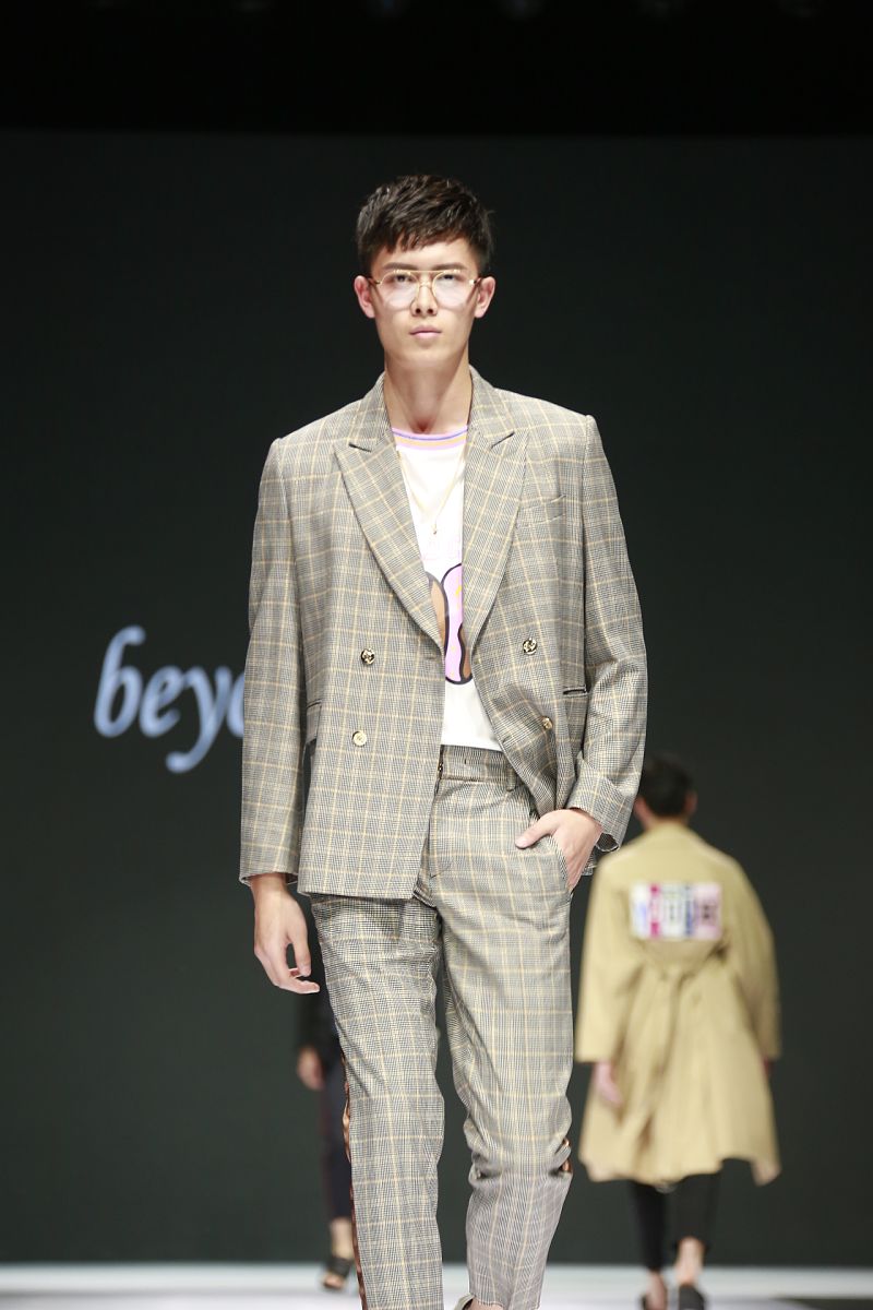 昆明工艺美术学校2022年招生简章 - 培养未来设计师的摇篮