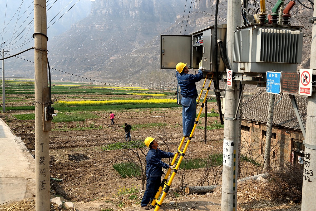 请对论文农村冬季电力线路维护存在的问题及对策分析的章节农村冬季电力线路故障的发生月份内容进行写作最好有数据和图、表保证内容和理性不要乱写：