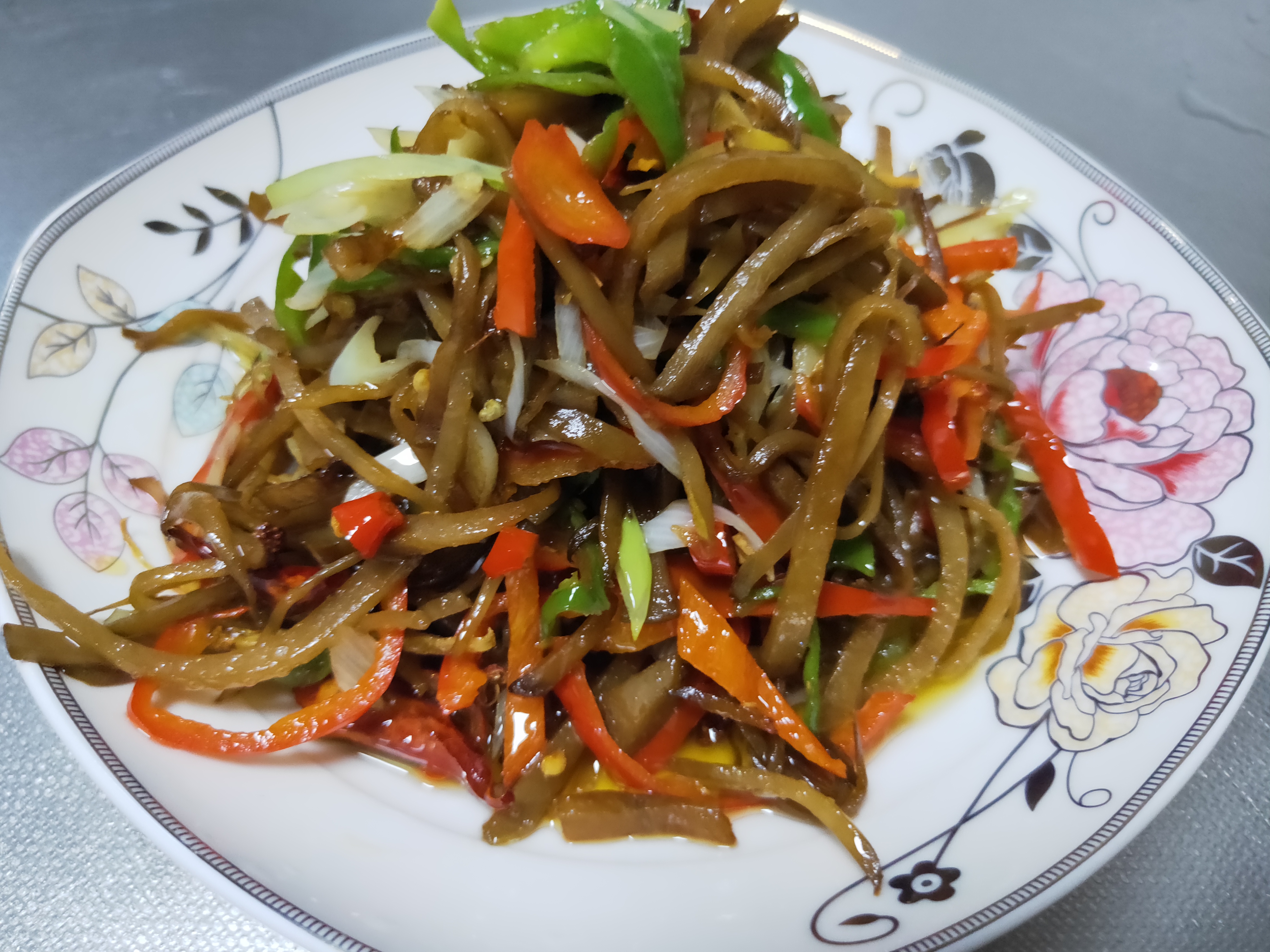 外面卖6元一斤的炒咸菜丝,教你在家做,做好这3点,开店卖咸菜