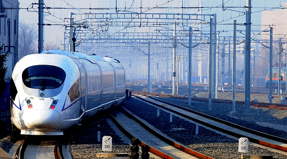 渭南普田轨道交通职业学校2022年招生专业：机械电子、计算机、运营管理等