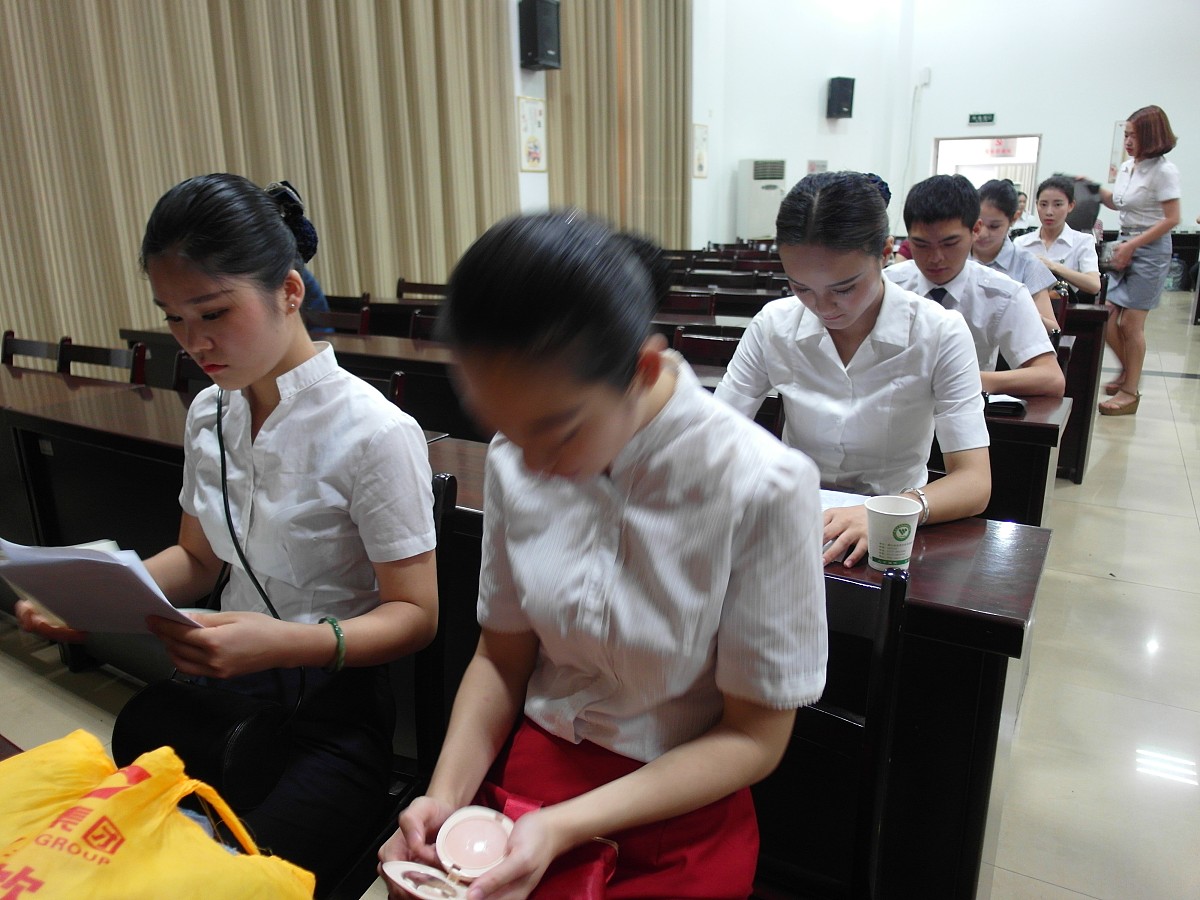 空姐的体检项目重庆航空学校有这些