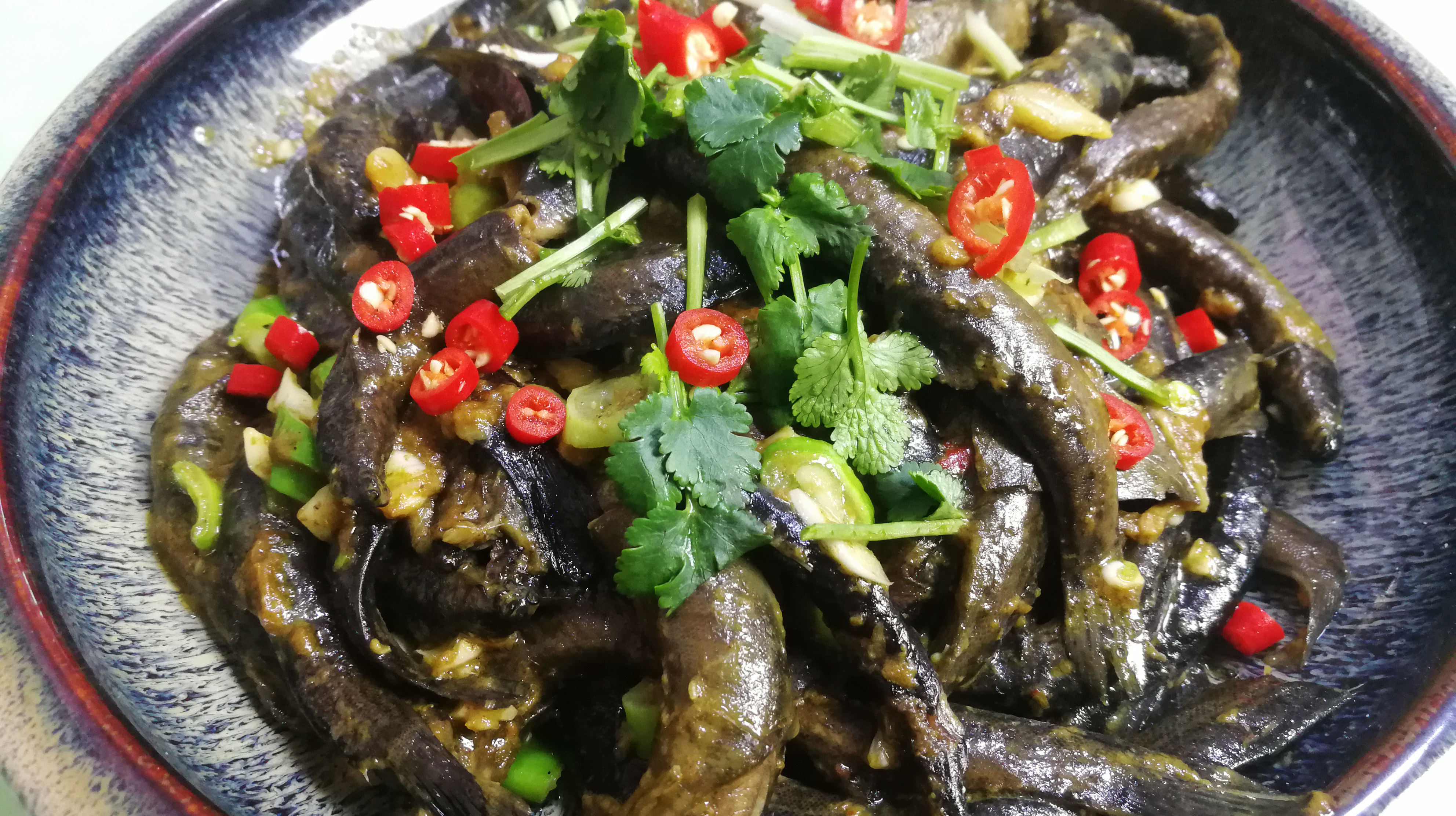 东北家常酱炖泥鳅,做出不腥的无鳞鱼,步骤其实很简单