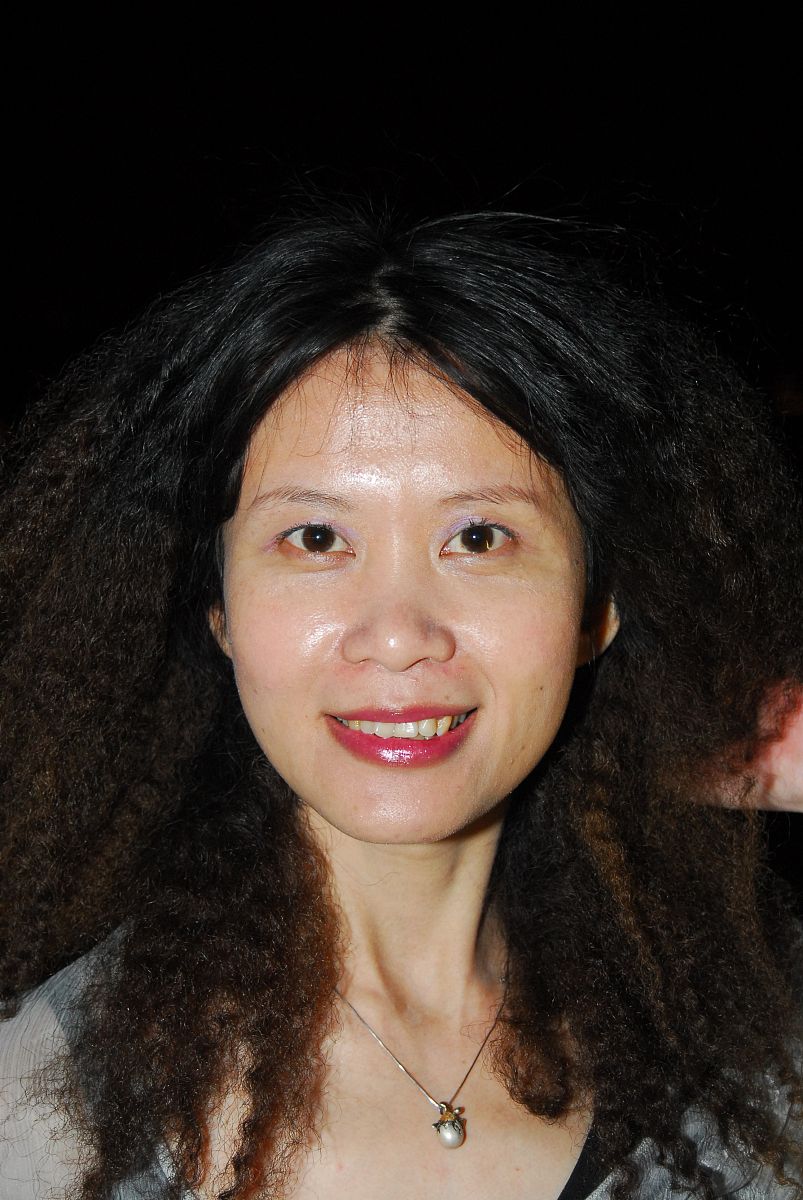2006年5月13日,美女博客大赛在北京举办颁奖仪式.网络红人木子美+++_+