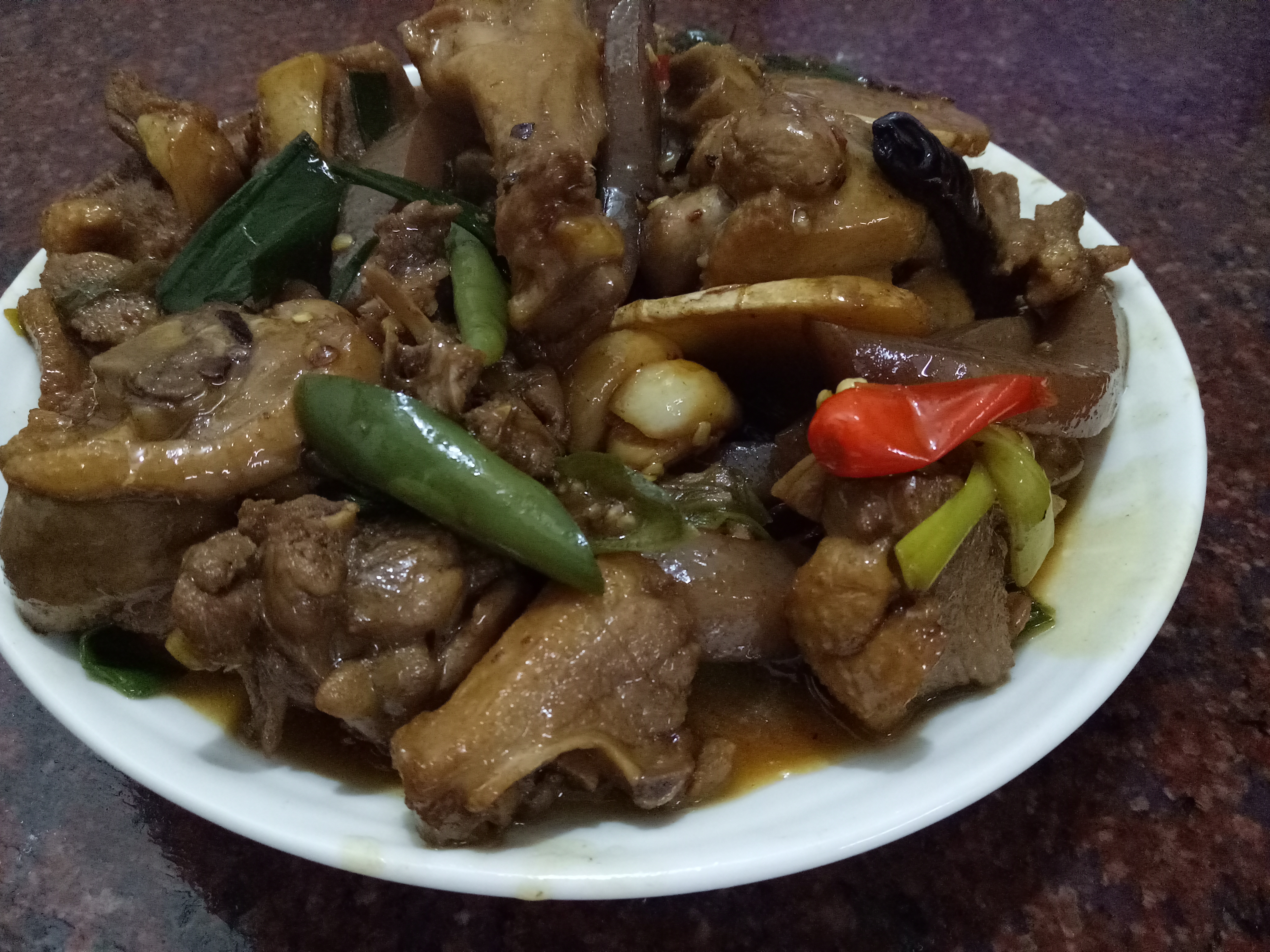 啤酒鸭也可以在家里做味道独特鸭肉吃起来浓厚啤酒清香做法简单
