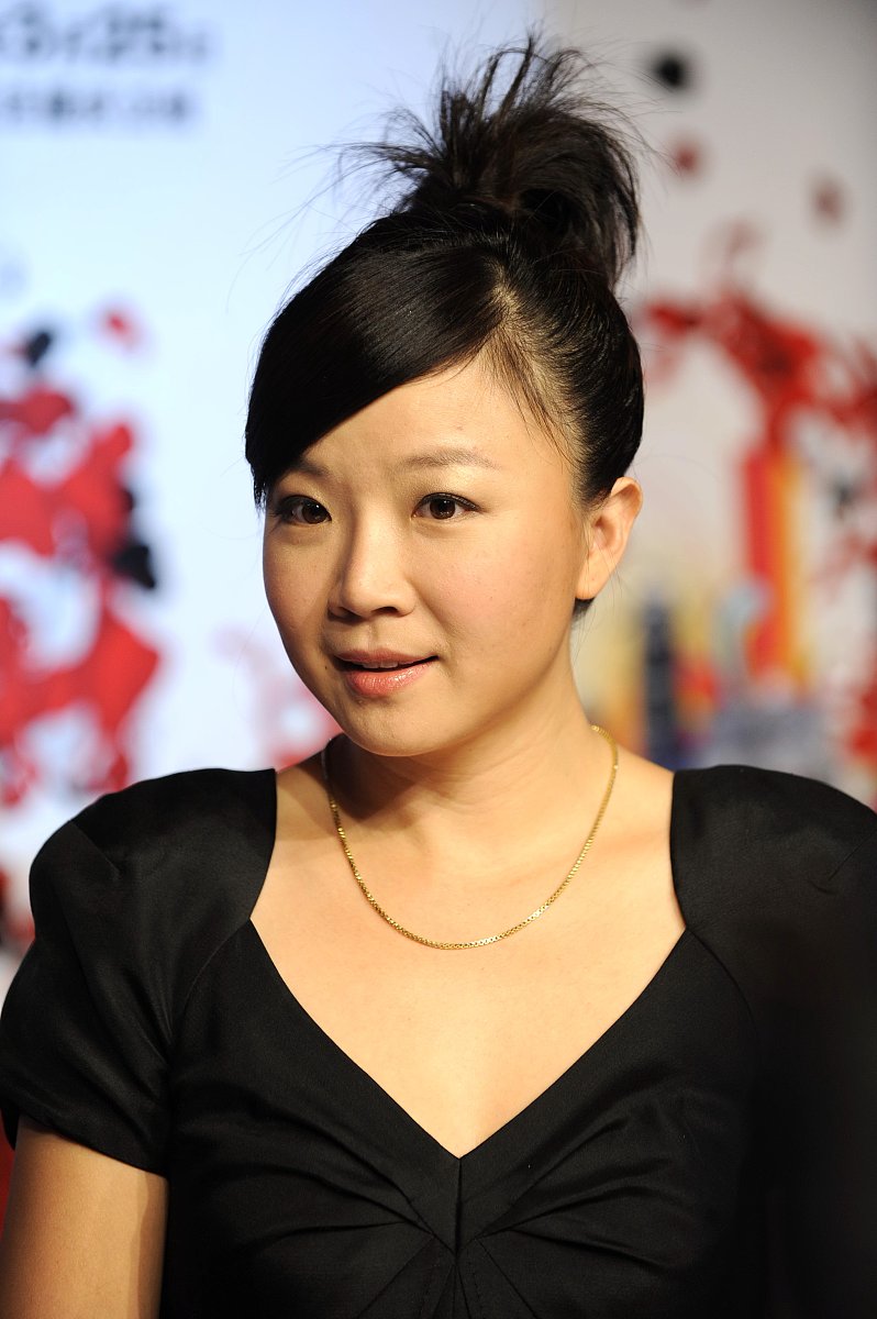 2009年2月27日讯,北京,娱乐节目《娱乐现场》十周年庆典举行发布会.**