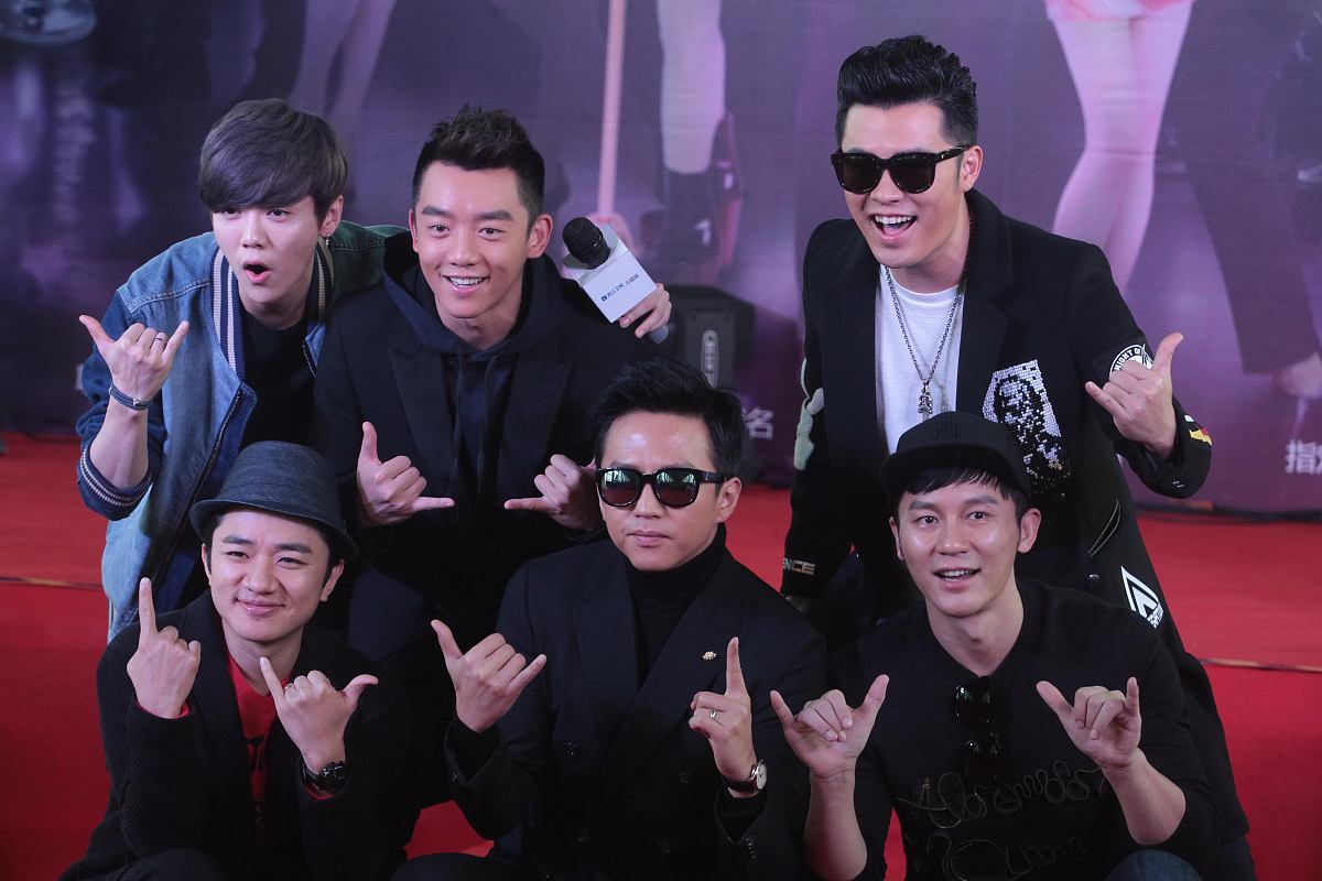 以《奔跑吧兄弟》：跑男团带你一起玩转全球为题写一篇1200字文章