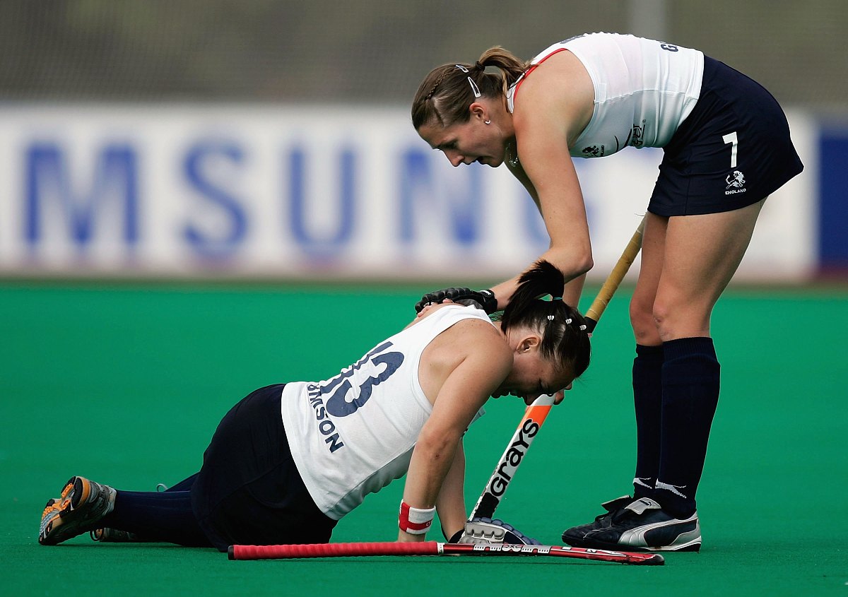 madrid, spain - october 04: jennie bimson (#13) of england is he