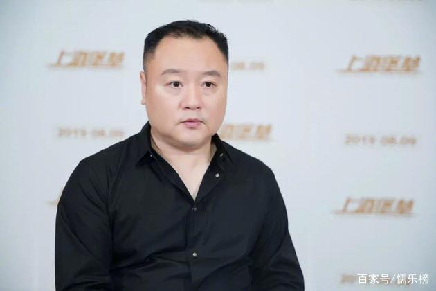 《上海堡垒》惨败，导演甩锅主演鹿晗，向佐怒怼，你是个男人吗？