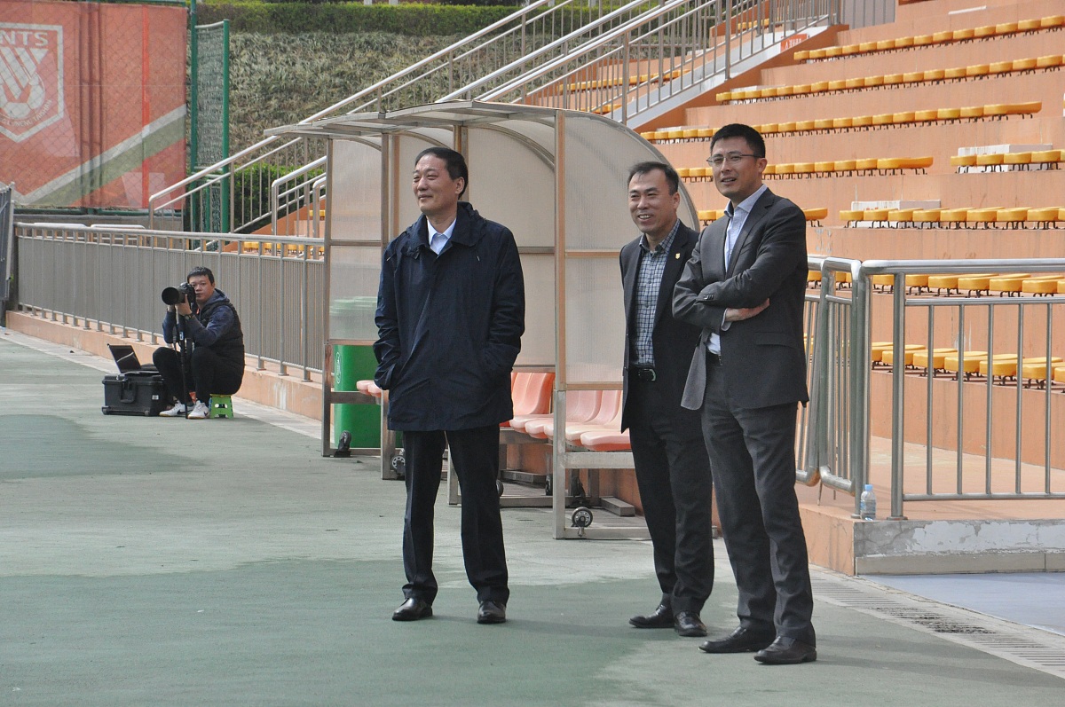 临沂实验中学北城校区校长是谁？ - 李雪峰校长带领下的优质教育