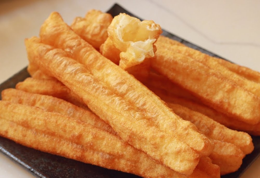 最适合在家做的“鸡蛋油条”配方,无泡打粉,第一次做就成功!