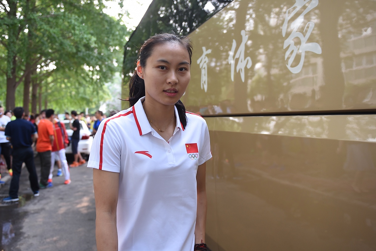 阜阳体育运动学校体操运动员邓琳琳勇夺伦敦奥运会金牌！