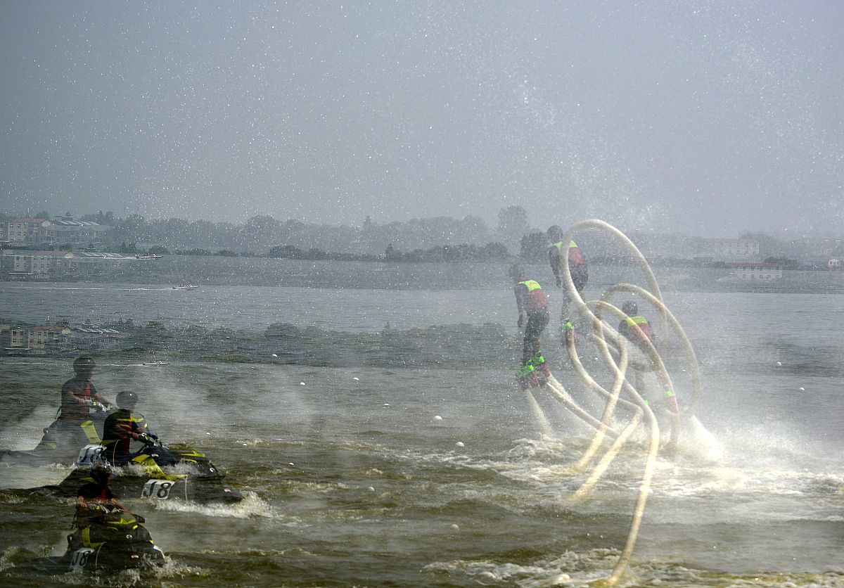 美国阿罕布拉市为何吸引众多中国中年人定居？