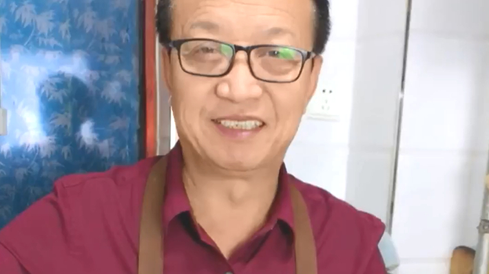 老大爷教你做陕西酸汤手擀面,酸辣过瘾,学起来超级简单!