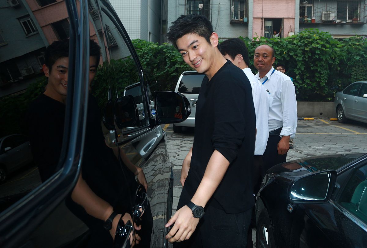 一月待产包清单：必备物品清单，孕妇和宝宝用品全攻略