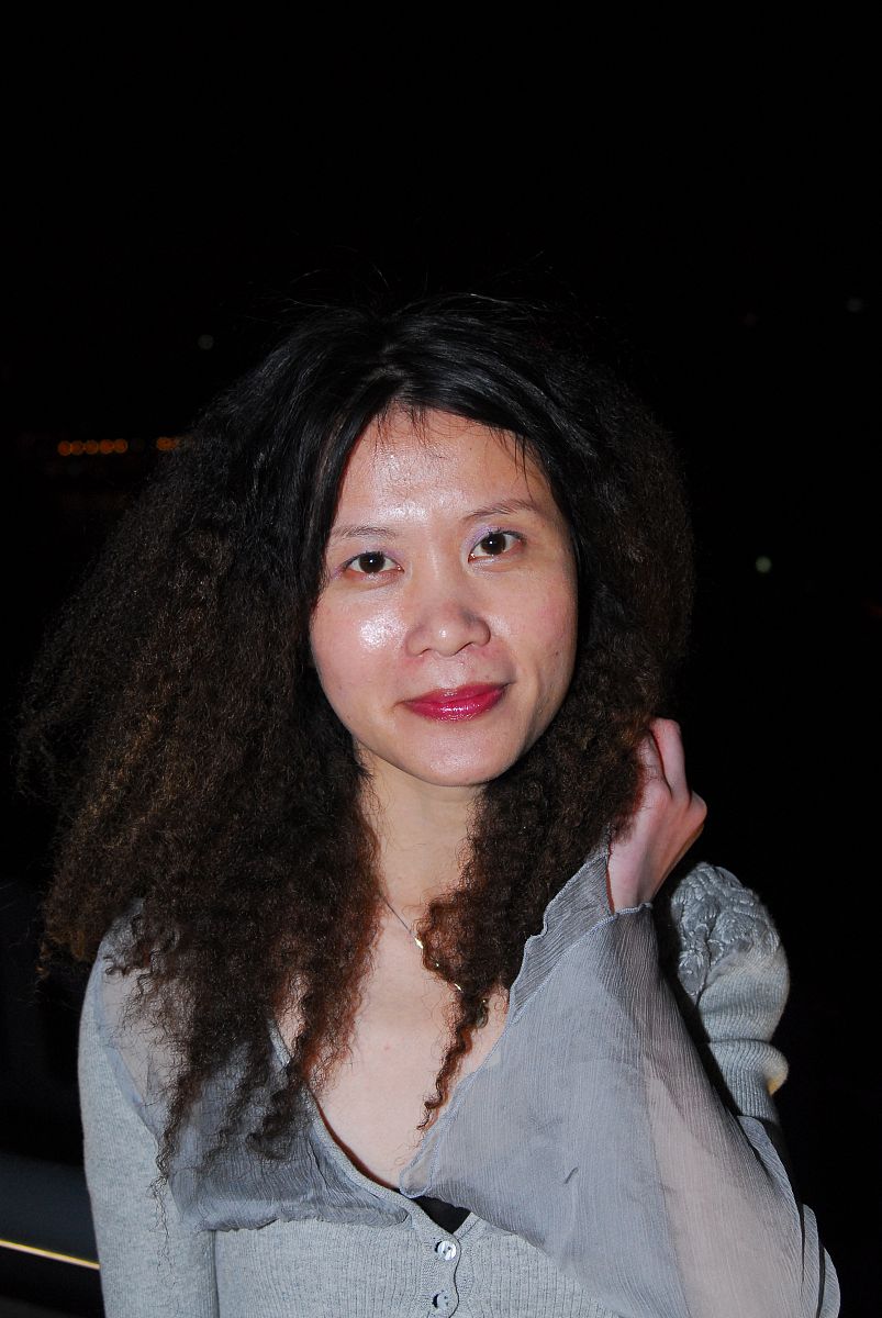 2006年5月13日,美女博客大赛在北京举办颁奖仪式.网络红人木子美+++_+