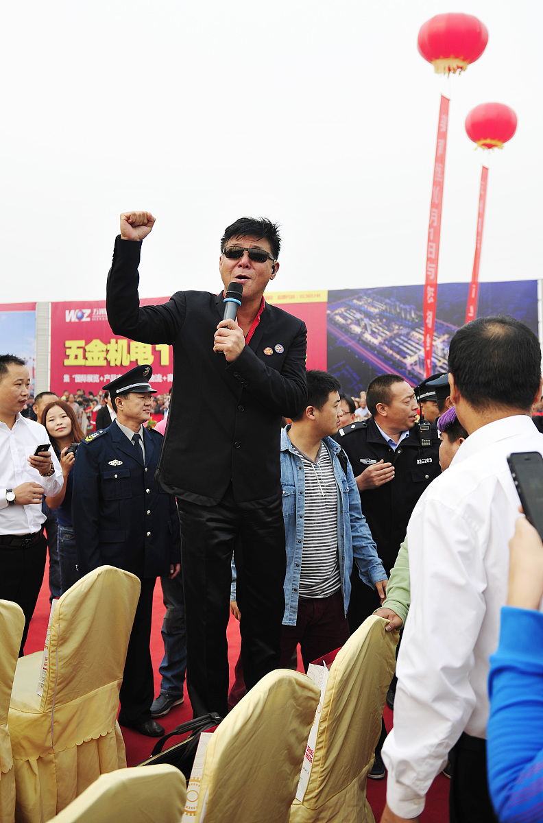 河南工业技师学院的服装设计中级工就业容易吗