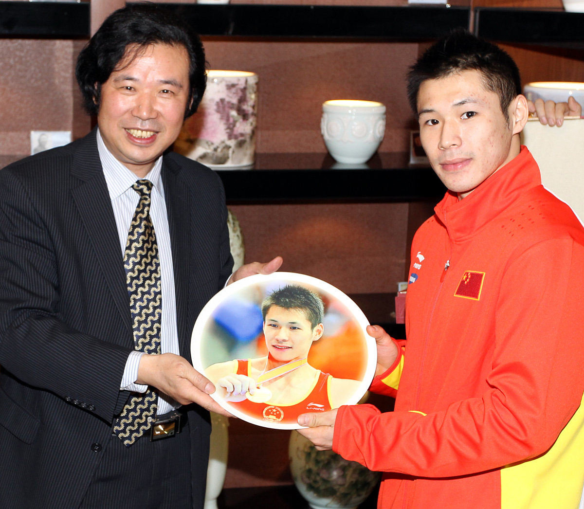2012年4月5日,淄博,2012国际体联体操世界杯,队员出席赞助商活动.***_