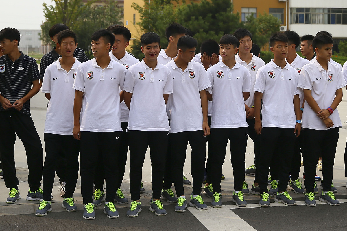 成都希望职业学校什么专业适合男孩子读