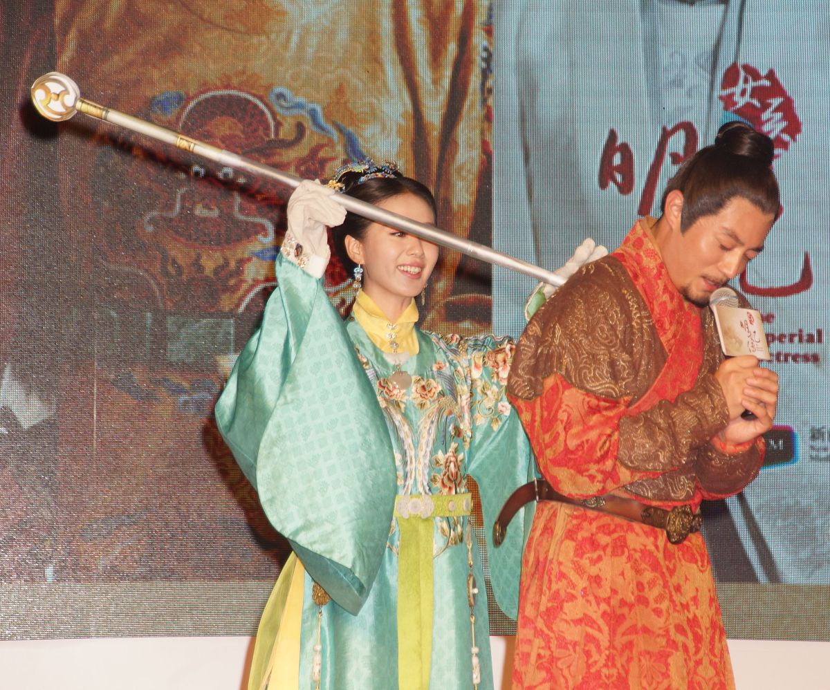 论述唐代传奇中《汝阴人》中仙女主动与汝阴男子结合的描写：仙女酒酣歌叹：‘今夕何夕见此良人。’