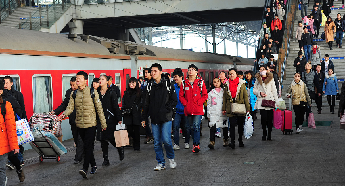 成都铁路学校开展春运前设备大整治大检查，保障安全运行