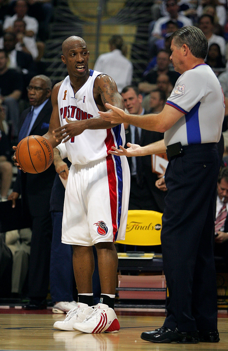 2005年6月14日,nba总决赛第3回合,底特律活塞主场96-79击败圣安东尼奥