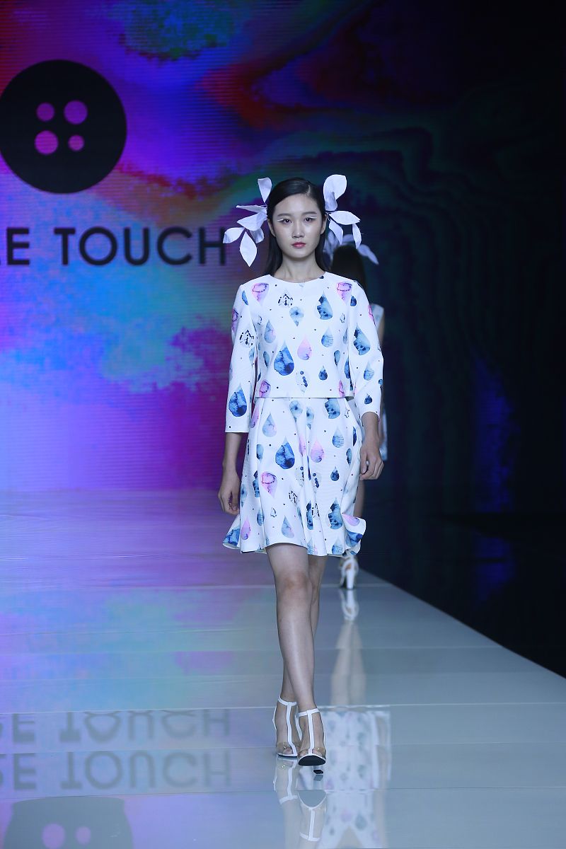 六盘水市钟山区职业技术学校服装设计与工艺专业就业方向有哪些？