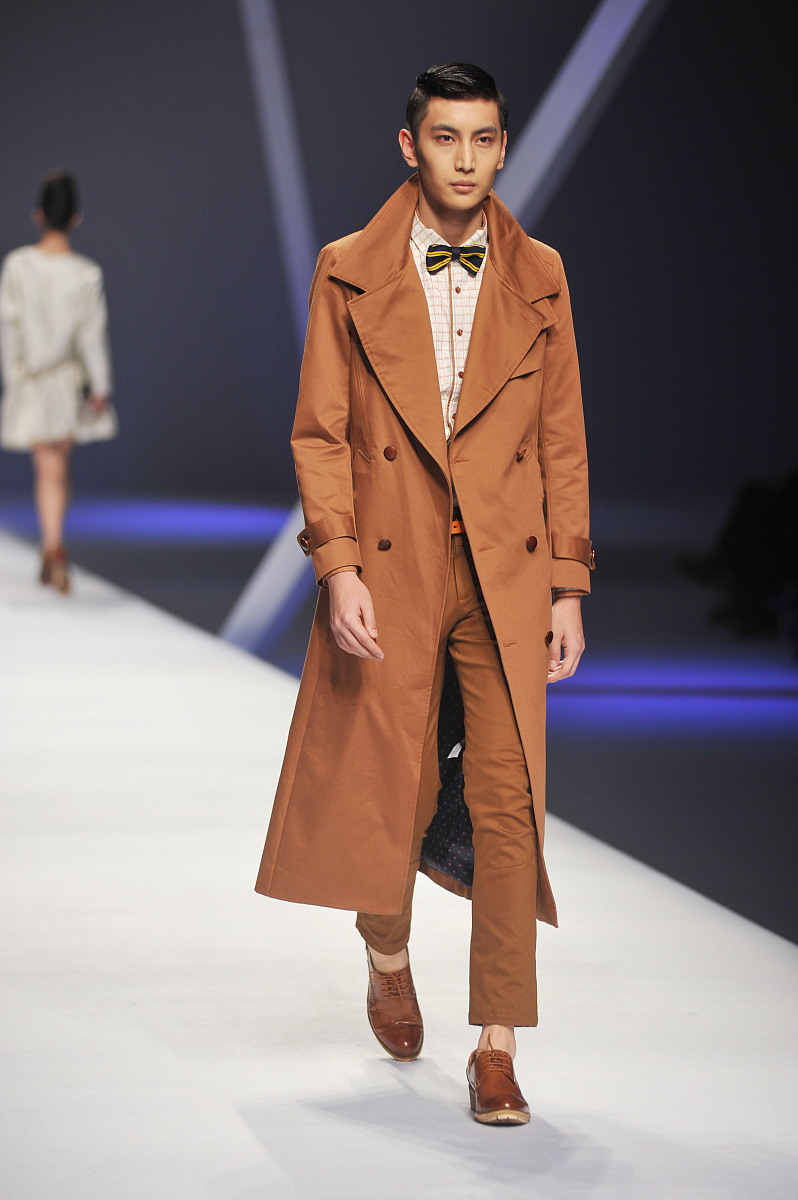 重庆工业管理职业学校服装设计与工艺有3+2五年制大专吗