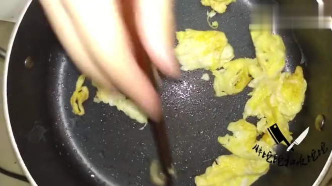 第一次做虾仁炒饭,老板好评