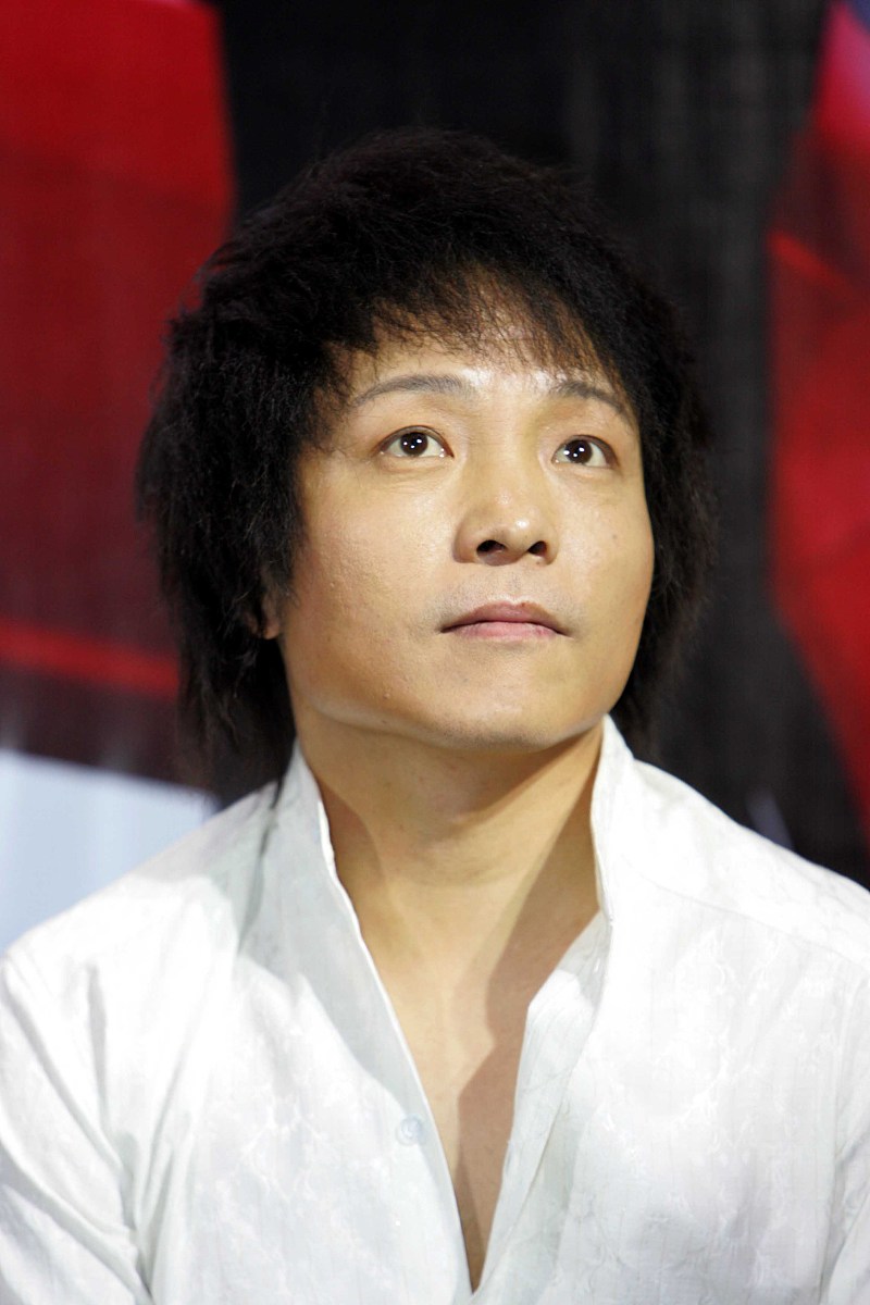 2008年11月11日,北京,电影《爱情呼叫转移2》官网启动仪式举行.许巍++