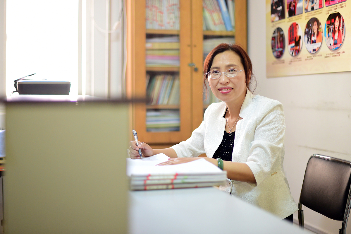 帮我写一个与女老师的小作文