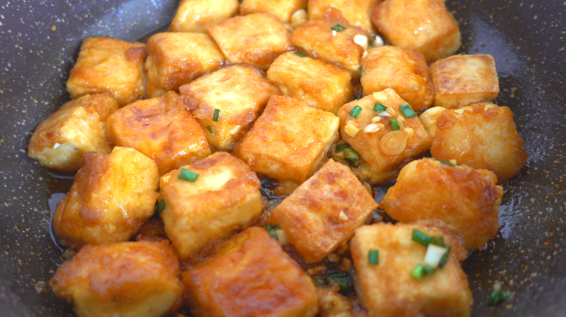 超下饭的脆皮酱汁豆腐,做法简单家常,配方在这里