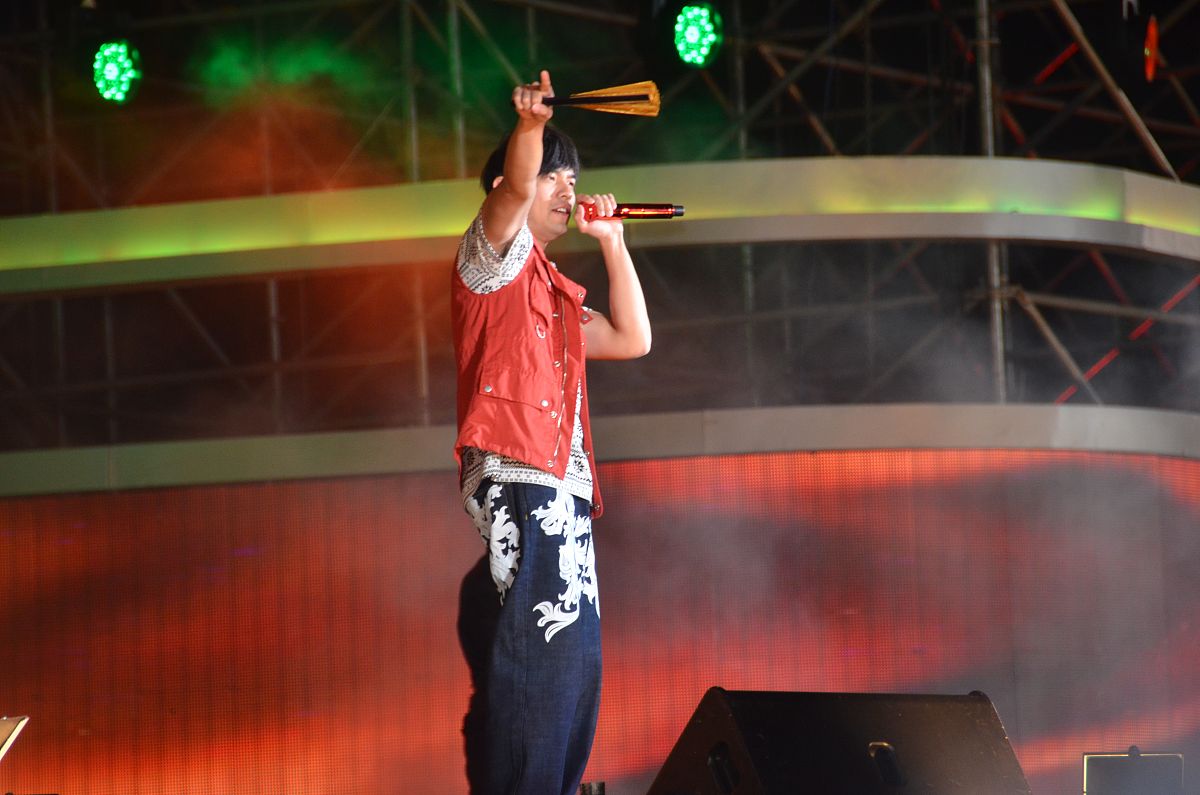 青花瓷是谁的歌