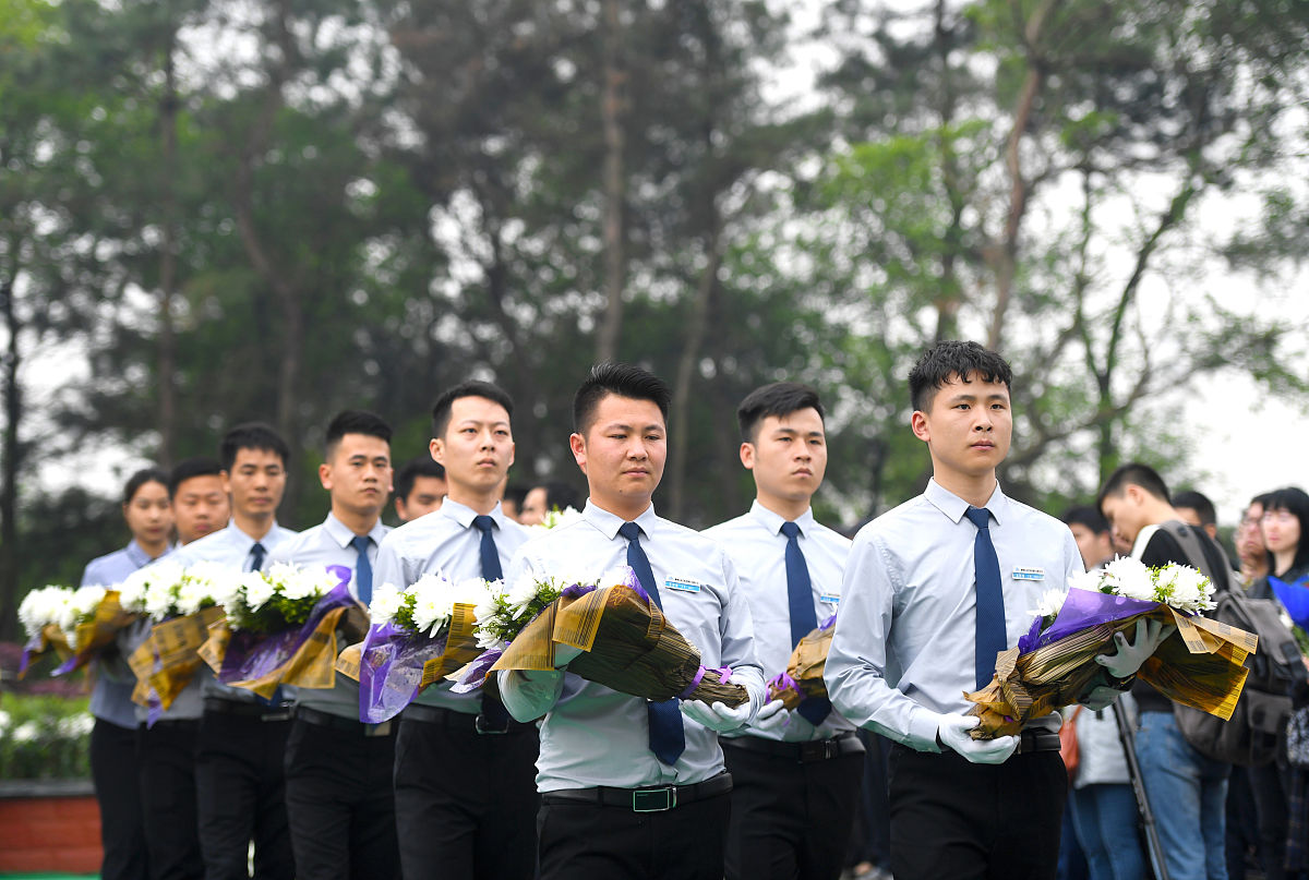 重庆茂森航空中等职业学校专业设置：飞行器制造、飞行技术、航空服务等