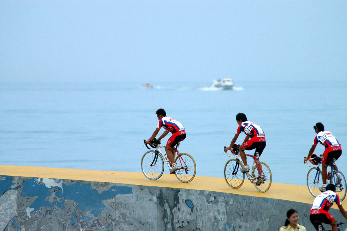 青海最大规模高中建设，推动教育发展，助力经济腾飞