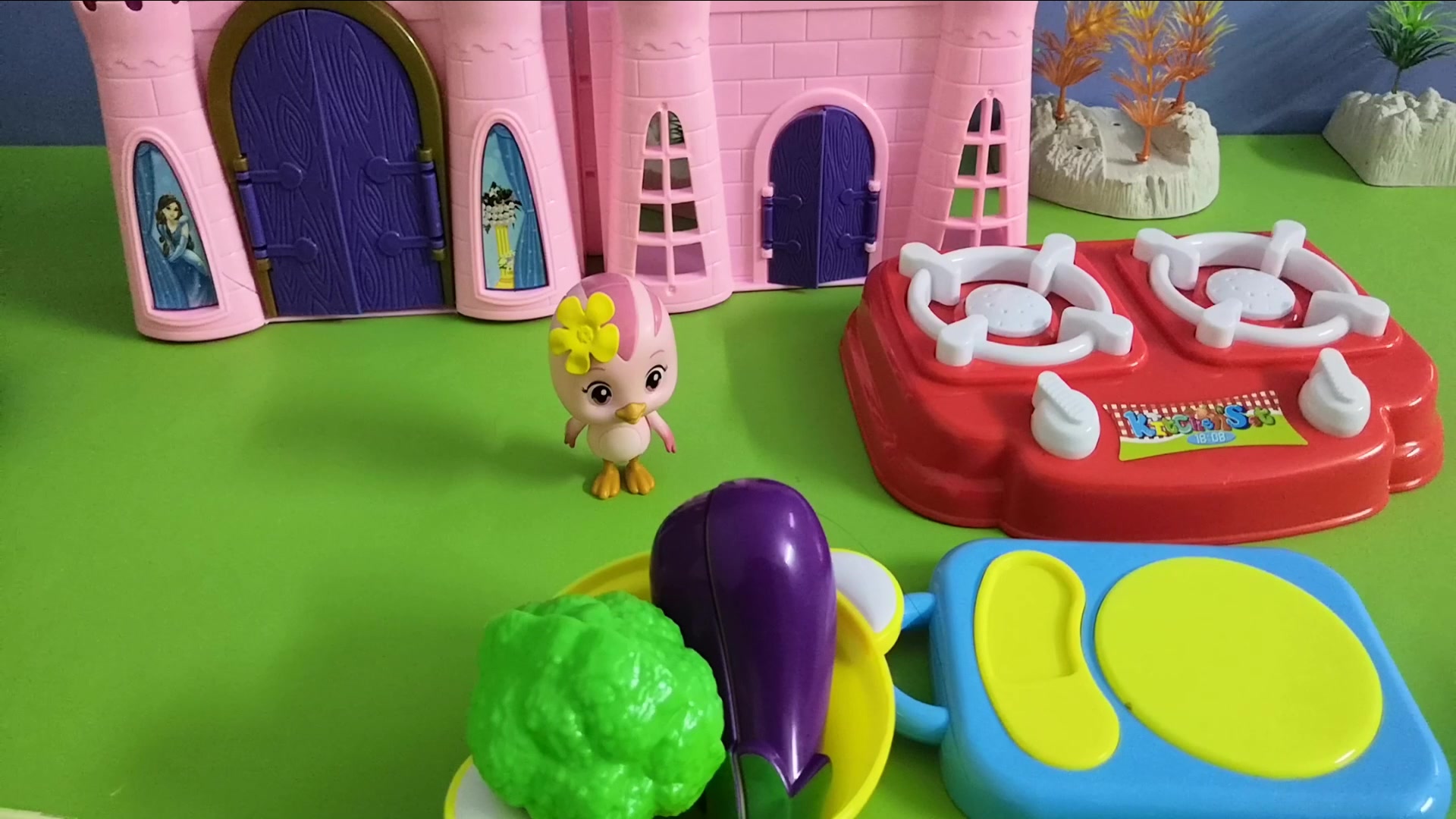 《萌鸡小队》今天美佳妈妈生病了,朵朵居然会自己做饭了!