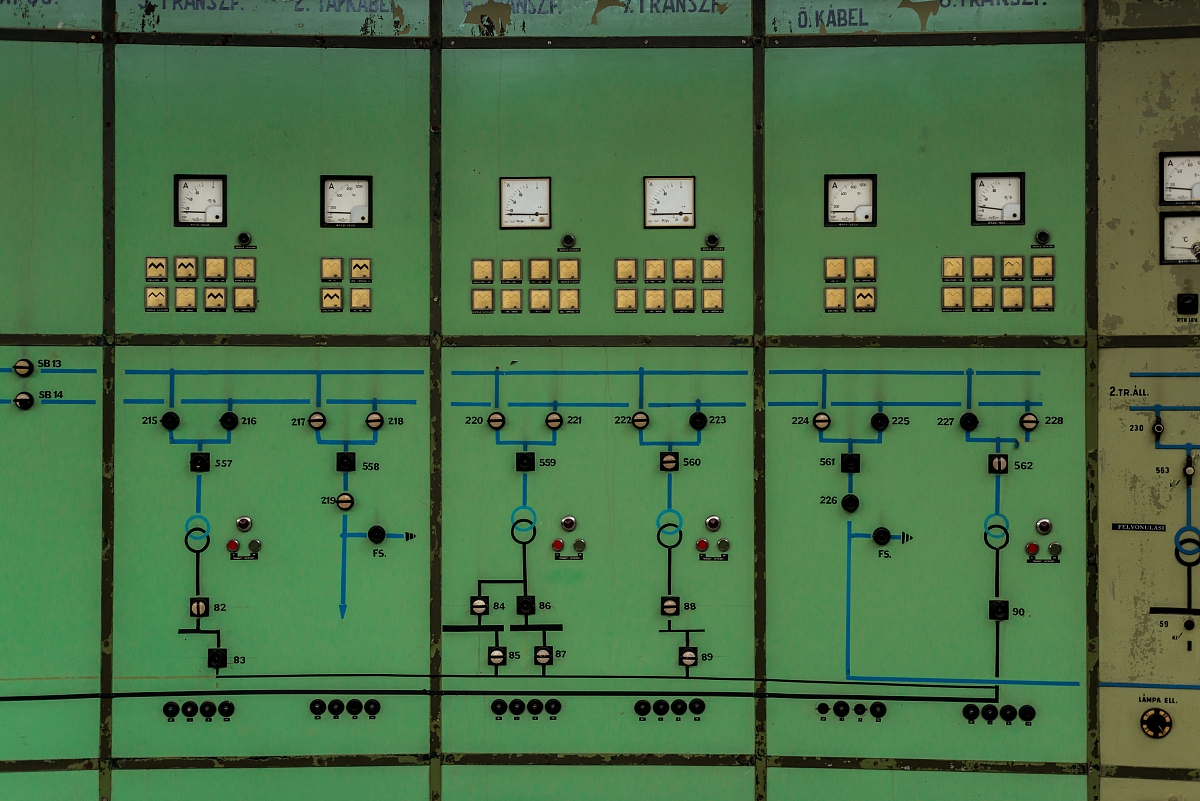 4300MW发电厂二期工程电气部分初步设计