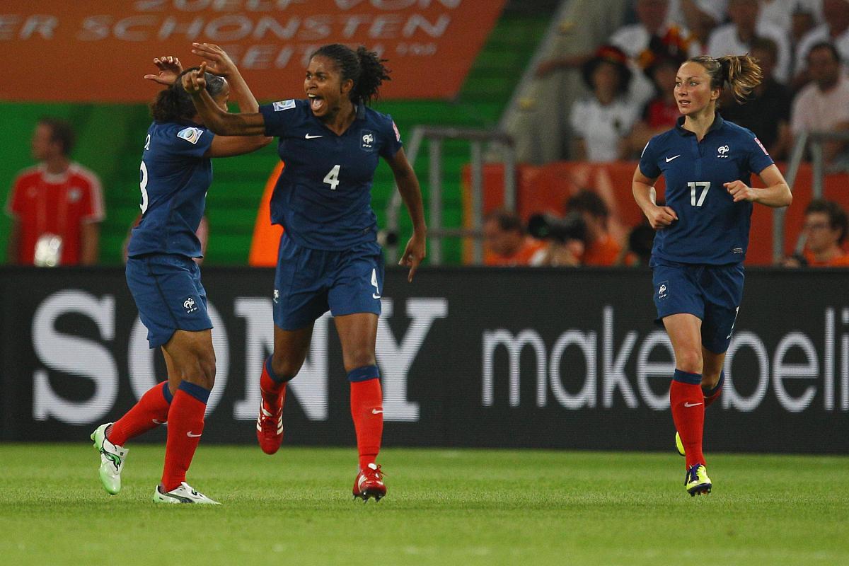 2011年7月5日,门兴格拉德巴赫,2011女足世界杯a组,德国4-2法国.***_**