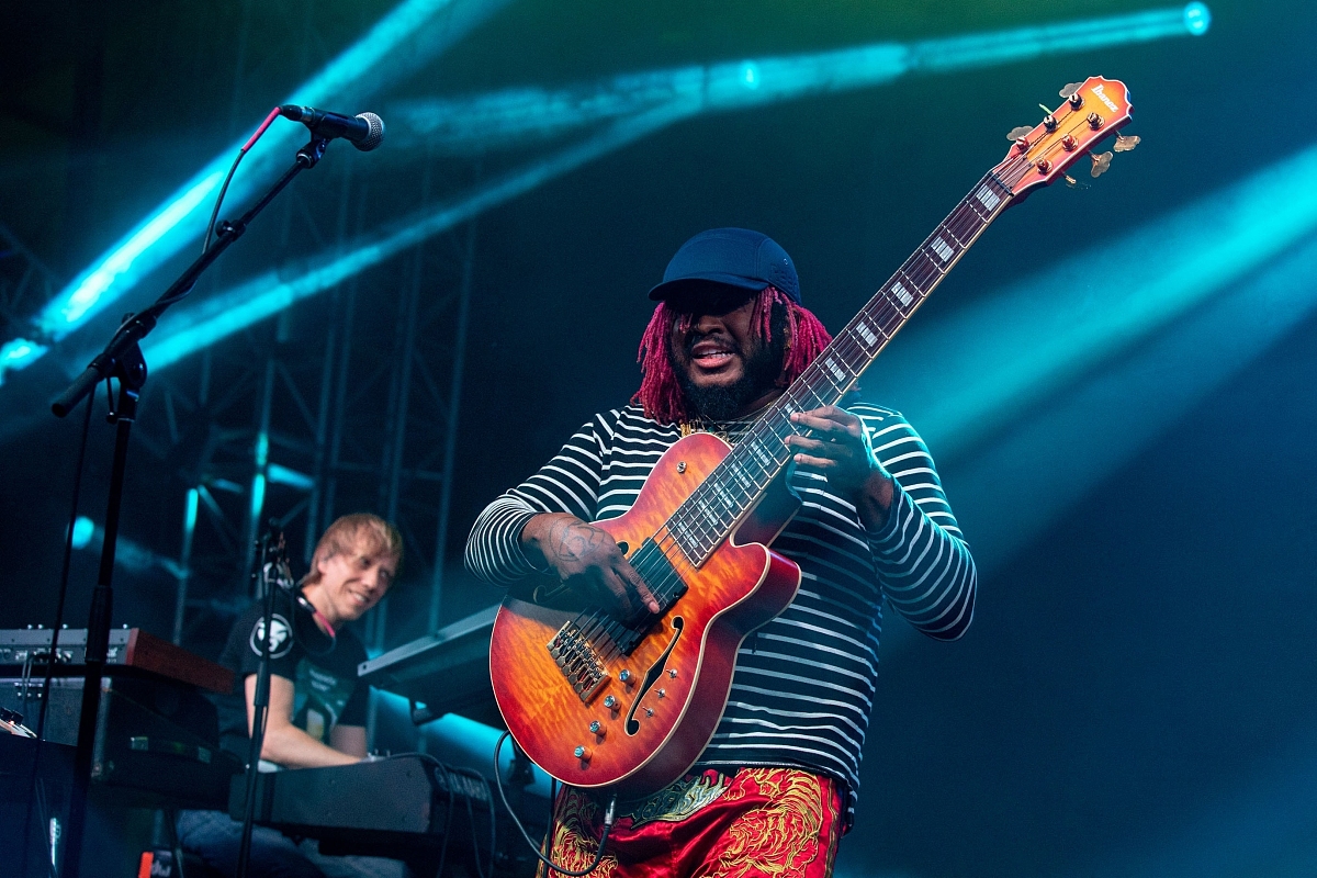 许嵩歌曲的调性分析及如何找到适合自己的伴奏