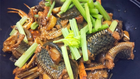 大厨分享粤菜“焖蛇”的正宗做法!看了收藏吧,老板知道就删了