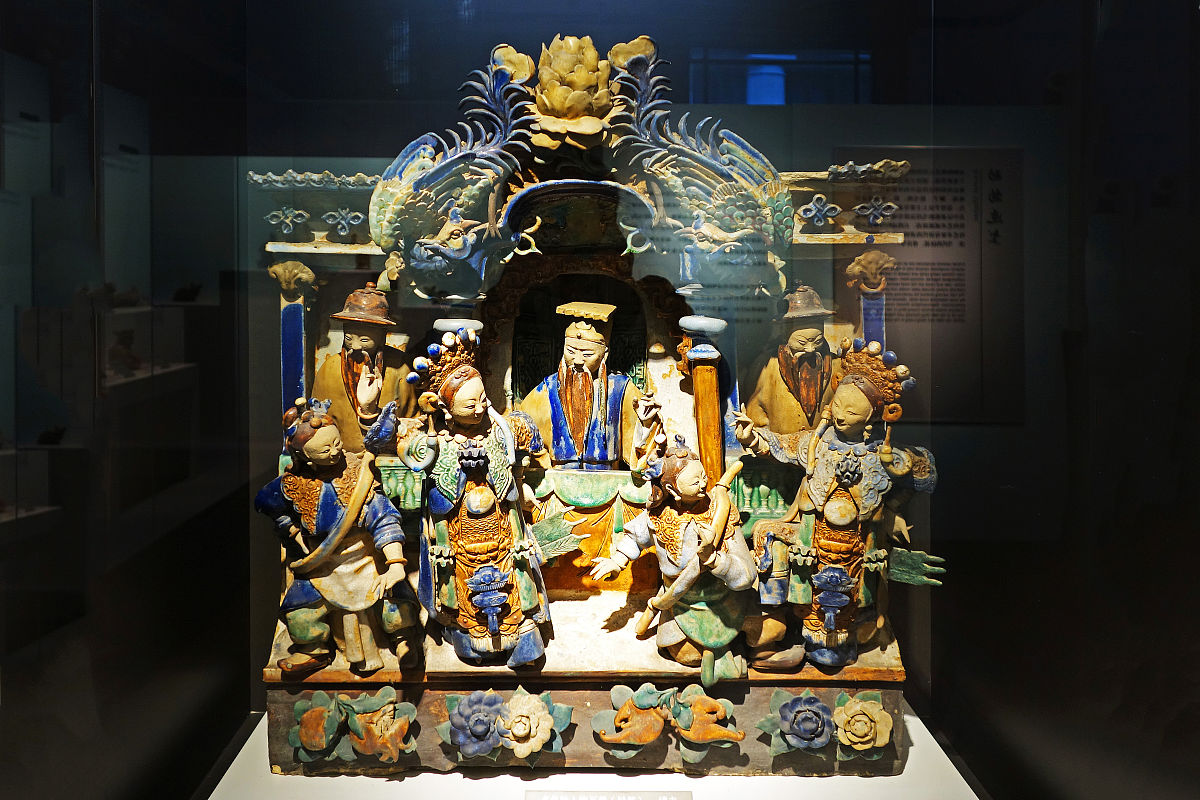 2018年11月14日 人物瓦脊(局部),清代,上海历史博物馆"石湾是个美陶湾