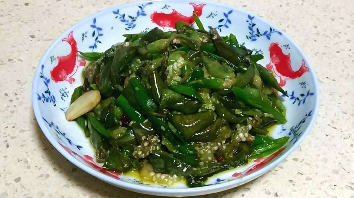 家常茄子炒辣椒,做法简单,开胃又下饭