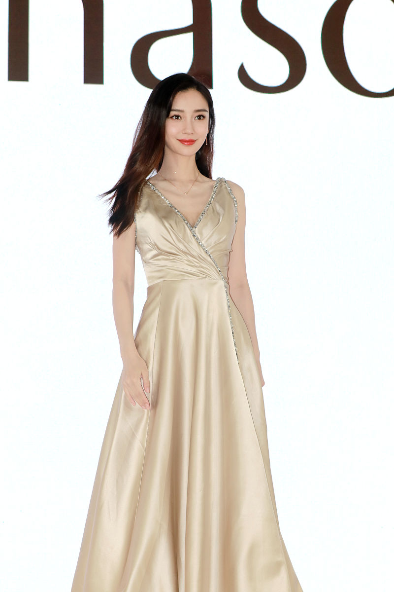 2019年8月28日,上海,明星出席活动.angelababy(杨颖)